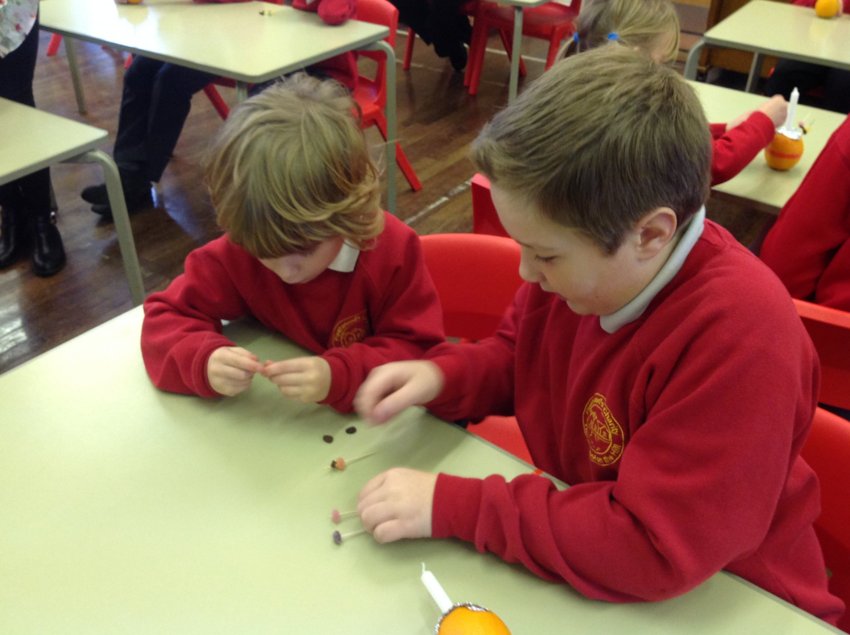 Image of Making Christingles with our Year 6 buddies